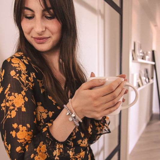 Pulsera Charm cream Beads